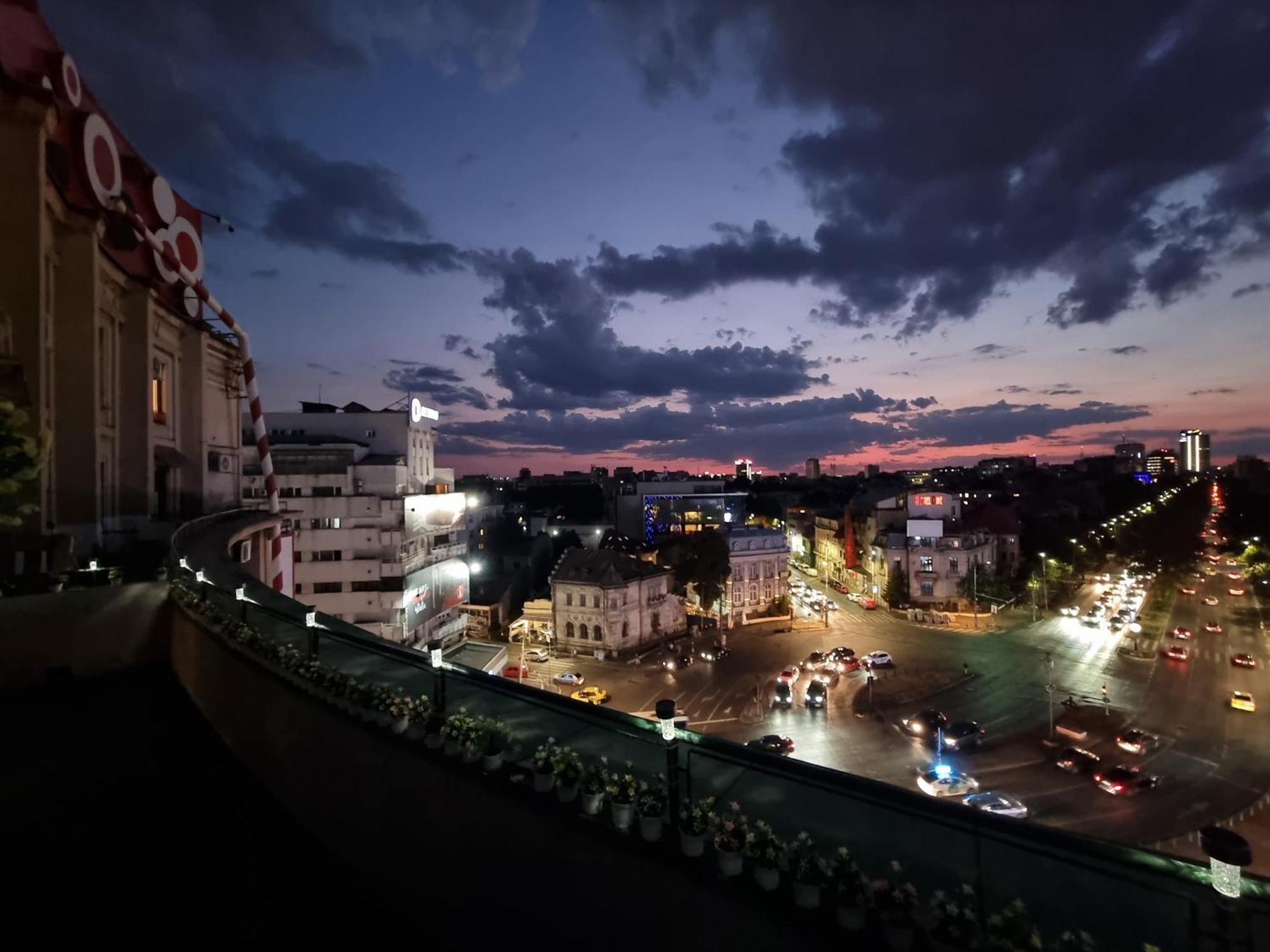 Golden Studio- Panoramic View With Terrace Bukarest Exteriör bild
